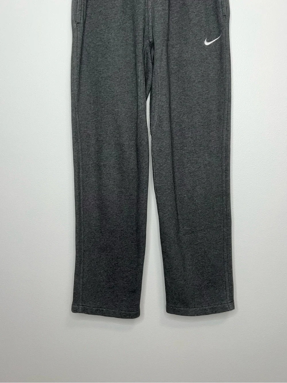 Nike Men’s Sportswear Club Fleece Dark Heather Gray Sweatpants Sz Medium Active